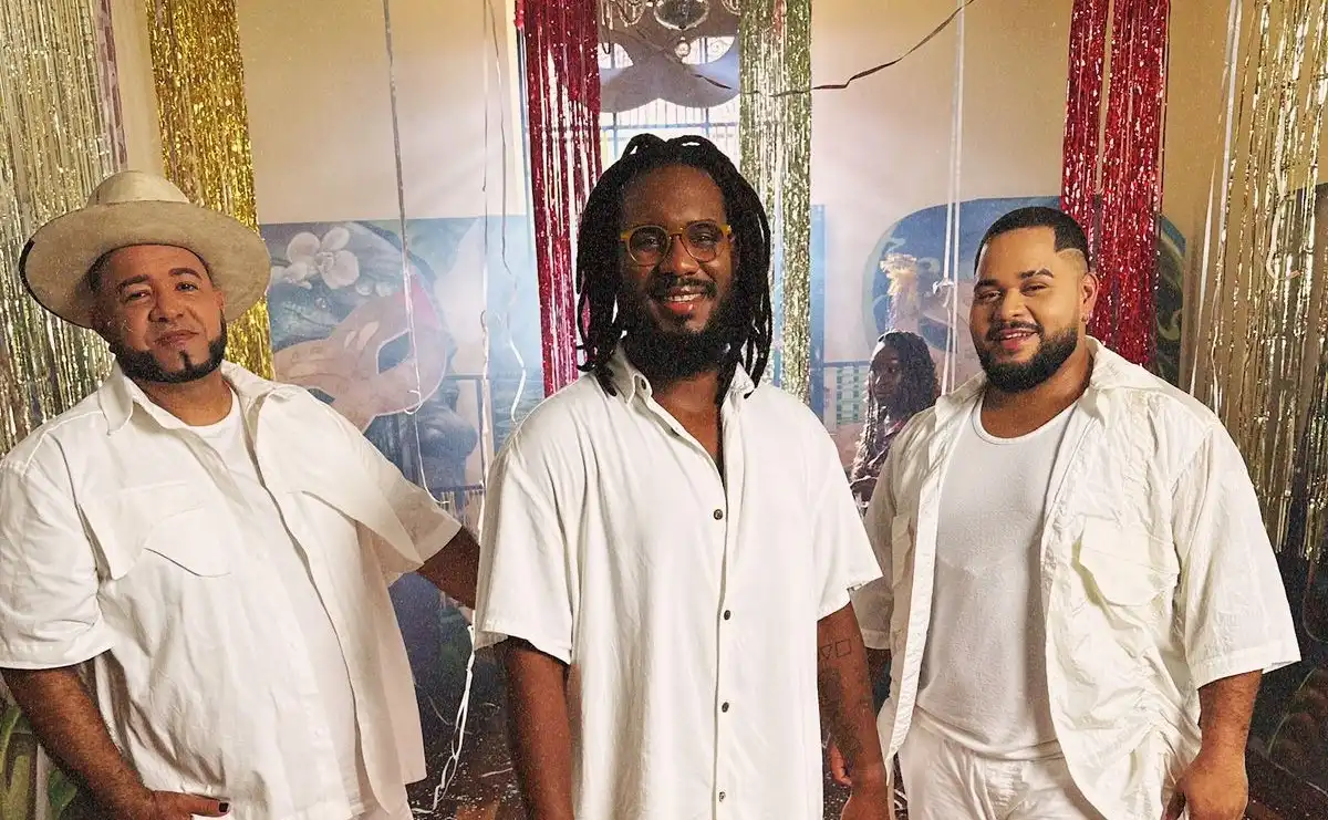 Imagem de  Dilsinho  canta "Xuxu" com a filha e emociona integrantes da Filhos de Jorge