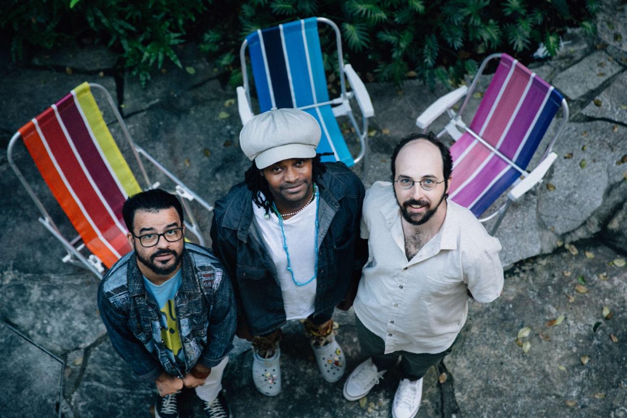 Imagem de Mocofaia explode de afro-brasilidade e invenção em seu disco de estreia