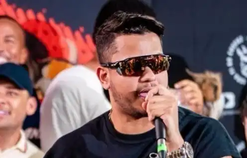 Imagem de Mikael Santos percorre nove cidades essa semana, em turnê de verão por Sergipe e Alagoas