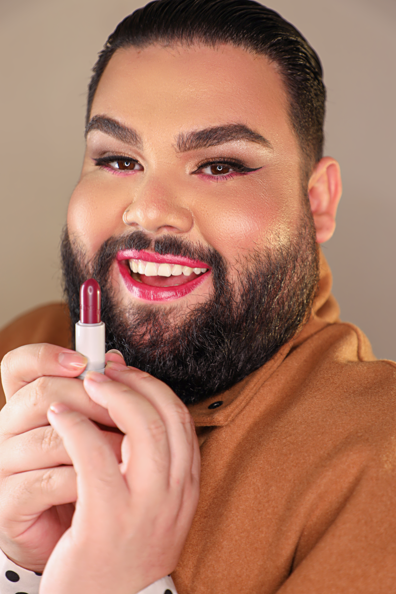 Imagem de O Boticário lança batom cocriado com influencer Júlio Fernandez