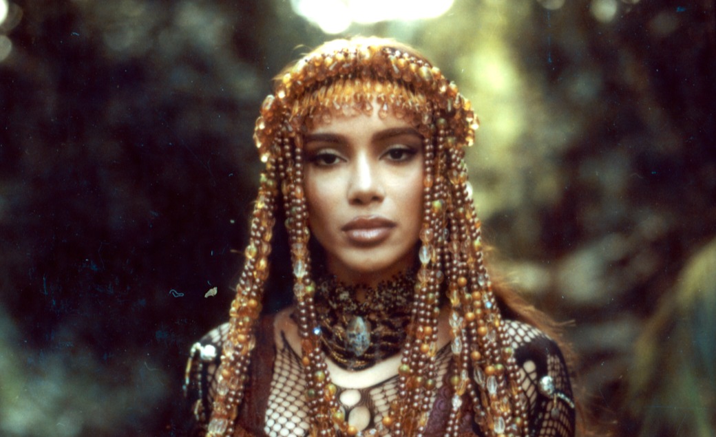 Imagem de Anitta celebra divindade feminina no ato III de "EQUILIBRIVM"