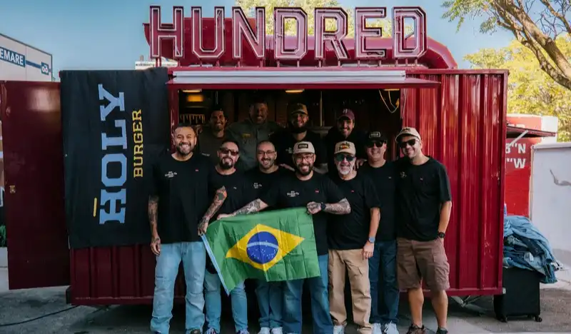 Imagem de Em parceria inédita, Levi’s® acompanha Holy Burger pela Europa