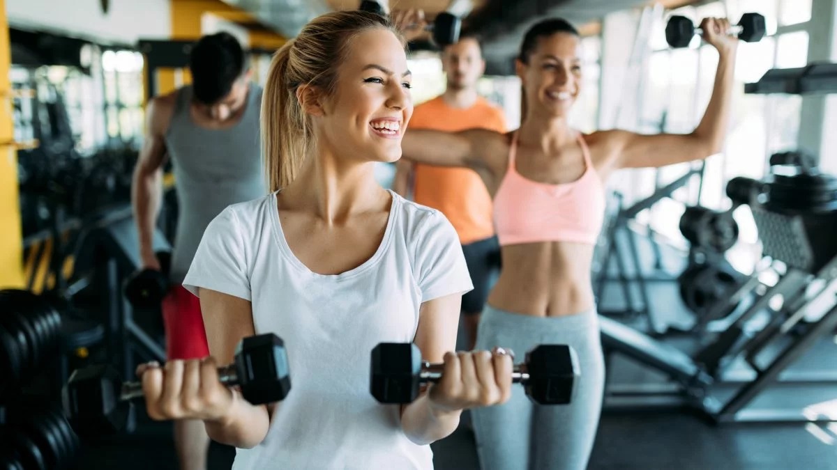 Imagem de Mês das mulheres: professora explica como a prática de exercícios físicos é importante para a mulher 40+