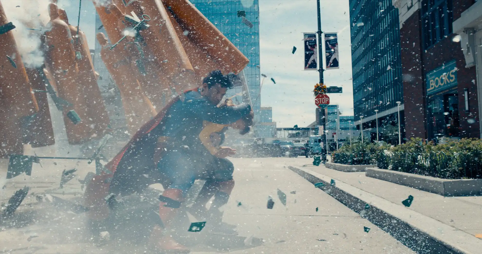 Imagem de Warner Bros. Pictures anuncia pré-venda de ingressos e sessões antecipadas de 'Superman'