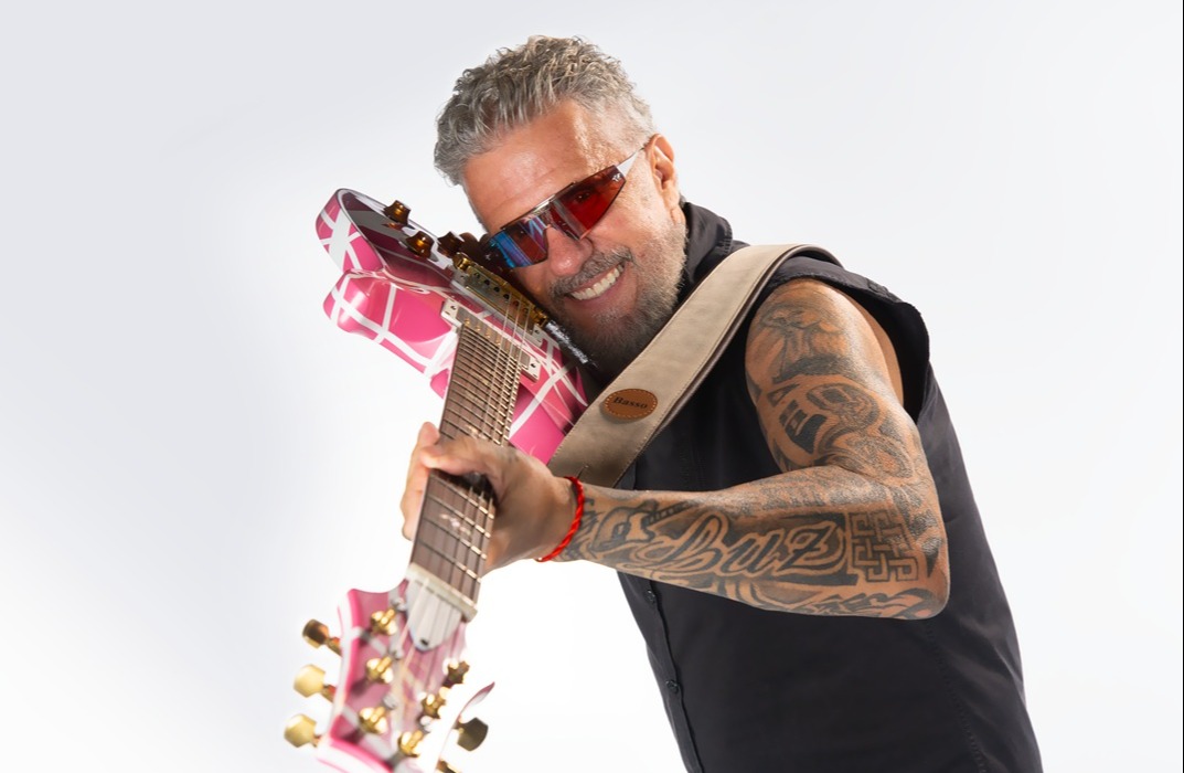 Imagem de Tuca Fernandes grava audiovisual “Banho de Sal” em Salvador essa semana