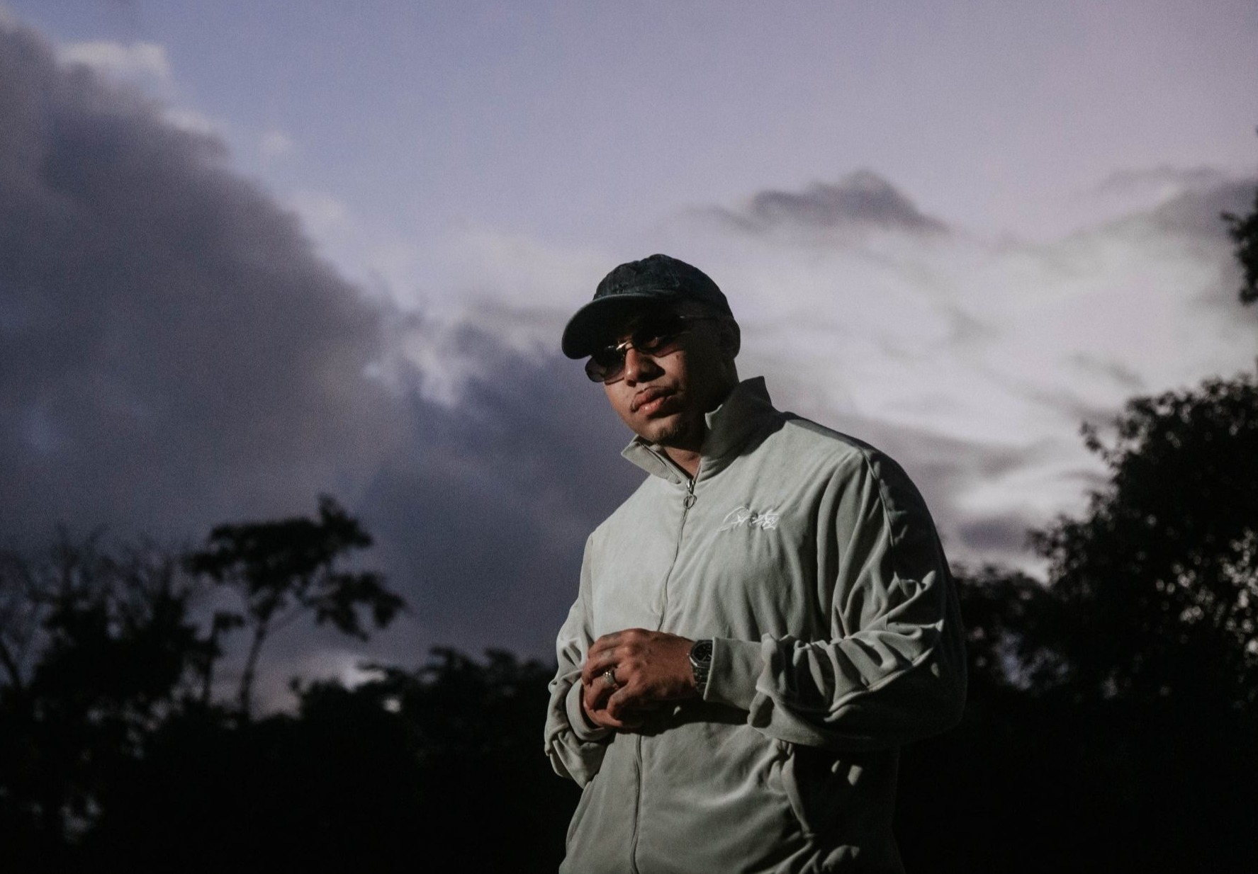 Imagem de Rapper Trem Caro fala de amor e mudança de vida em “Somos Vilões”