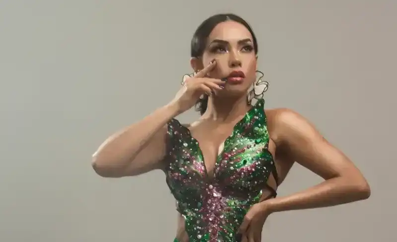 Imagem de Viviane Batidão transforma Carnaval em tributo às deusas gregas