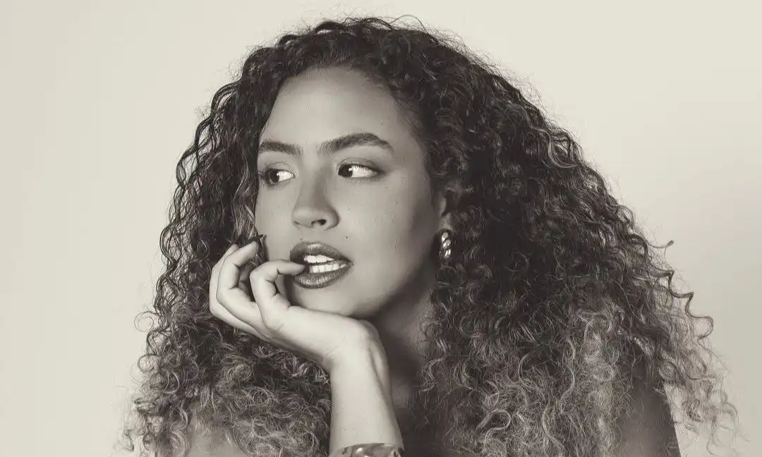 Imagem de Sofia Pitta leva o show “Suingue e Maresia” ao Rio Vermelho nesta sexta (16)