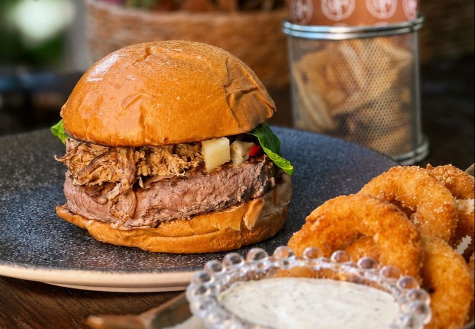 Imagem de Passeio da Vitória com menu especial para o Salvador Burger Gourmet by Restaurant Week