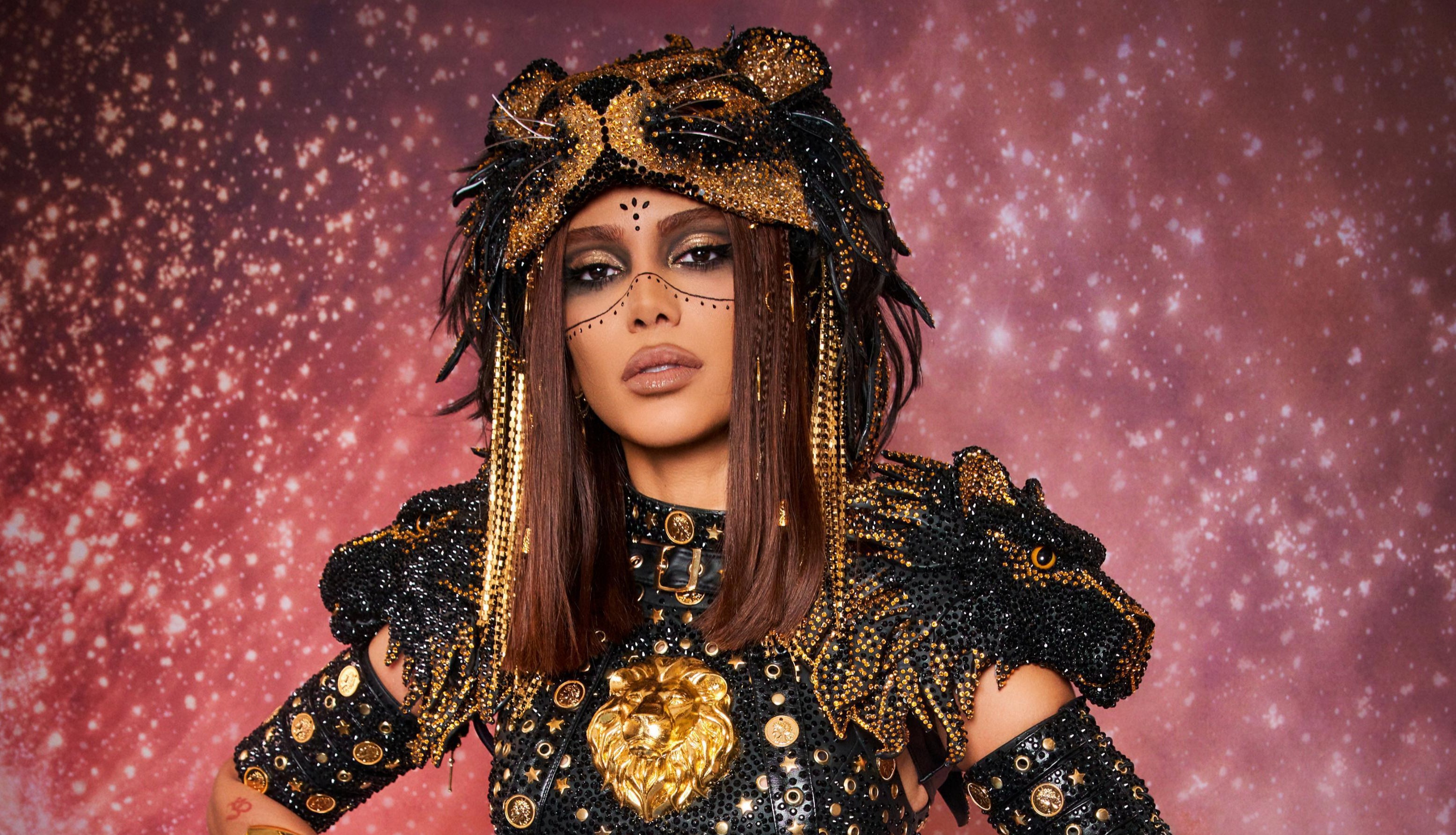 Imagem de "Ensaios da Anitta": Cantora vem como o signo de Leão para o show de hoje (17)