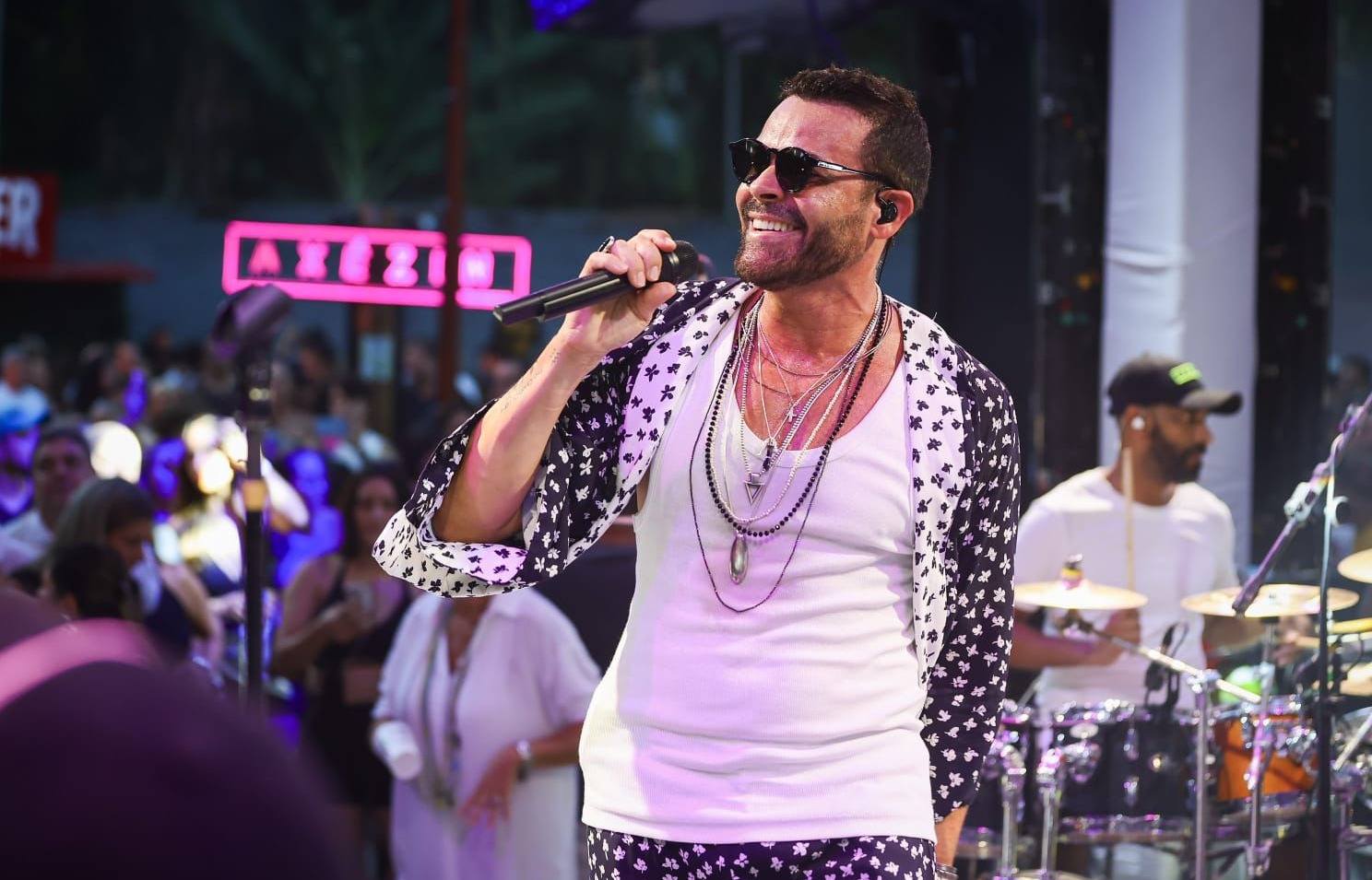 Imagem de Alexandre Peixe anima a folia em Salvador e Minas Gerais