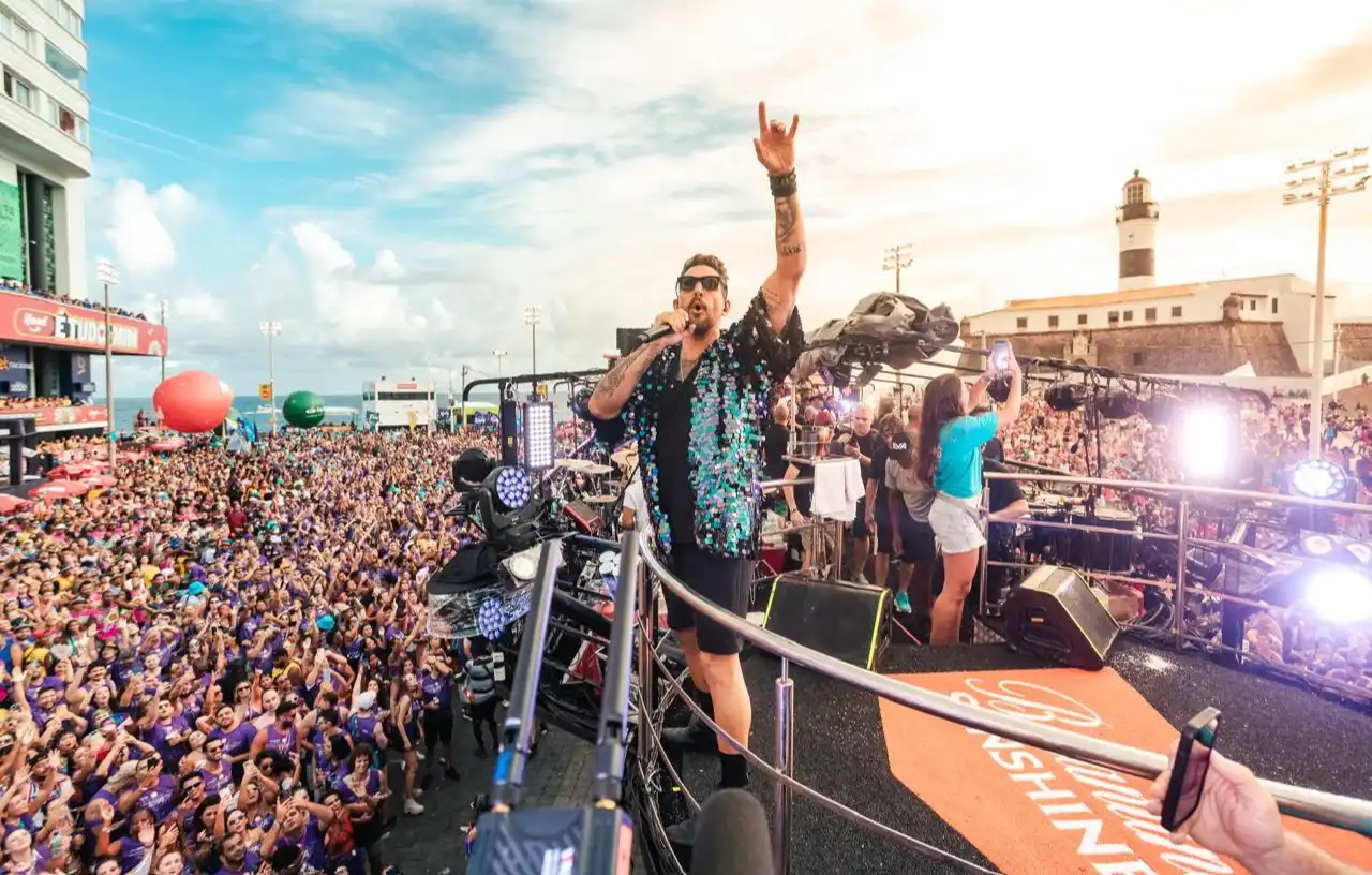 Imagem de Bloco EVA esgota abadá vip faltando um mês para o Carnaval