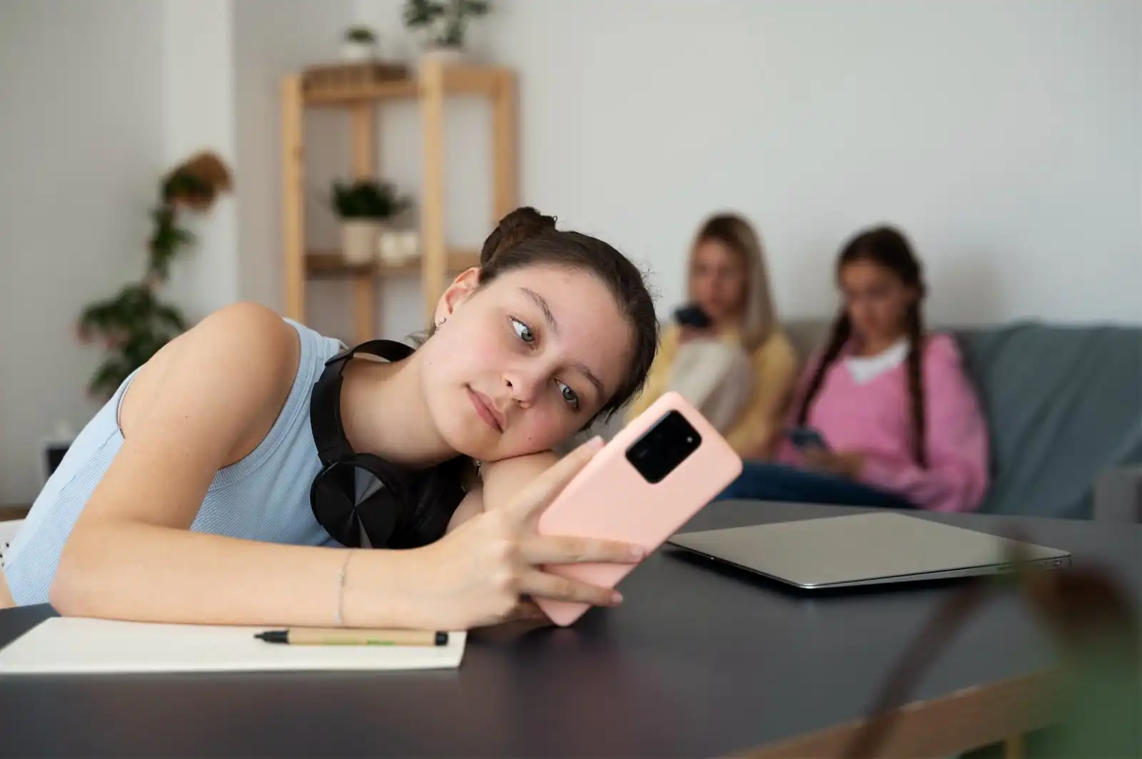 Imagem de Inatividade física entre adolescentes preocupa especialistas e acende alerta para excesso de tempo em telas