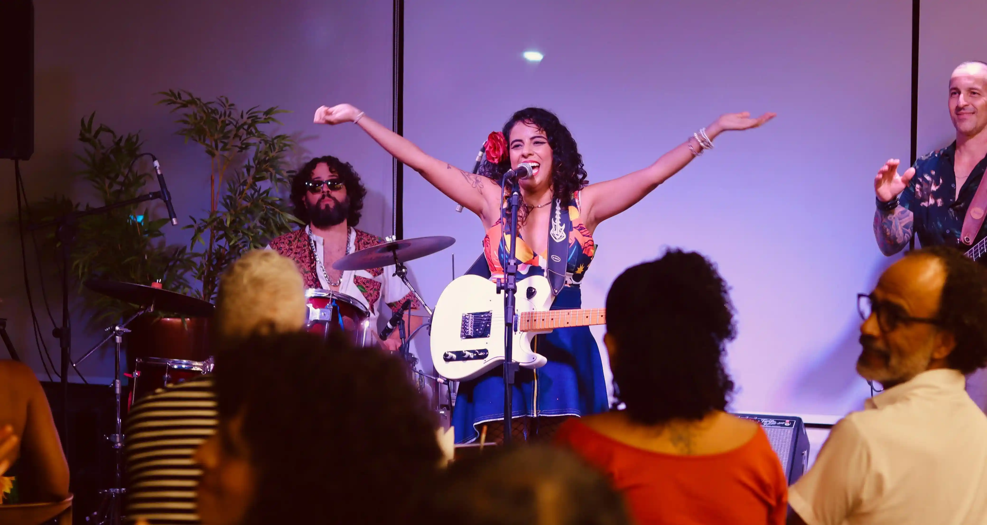 Imagem de Andrezza apresenta o show “Gal pra Dançar” no Teatro Sesc Senac Pelourinho nesta sexta (14)