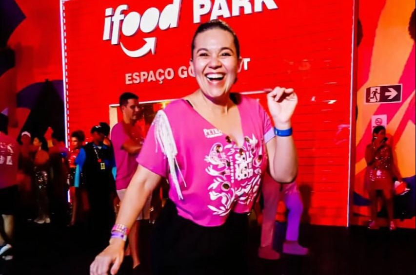 Imagem de Natasha Paiva, potência do food service de Belém, vive o Carnaval de Salvador a convite do iFood