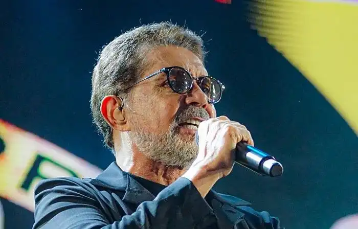 Imagem de Adelmario Coelho agitou Salvador na noite de ontem e segue para São João e São Pedro no interior da Bahia e Sergipe