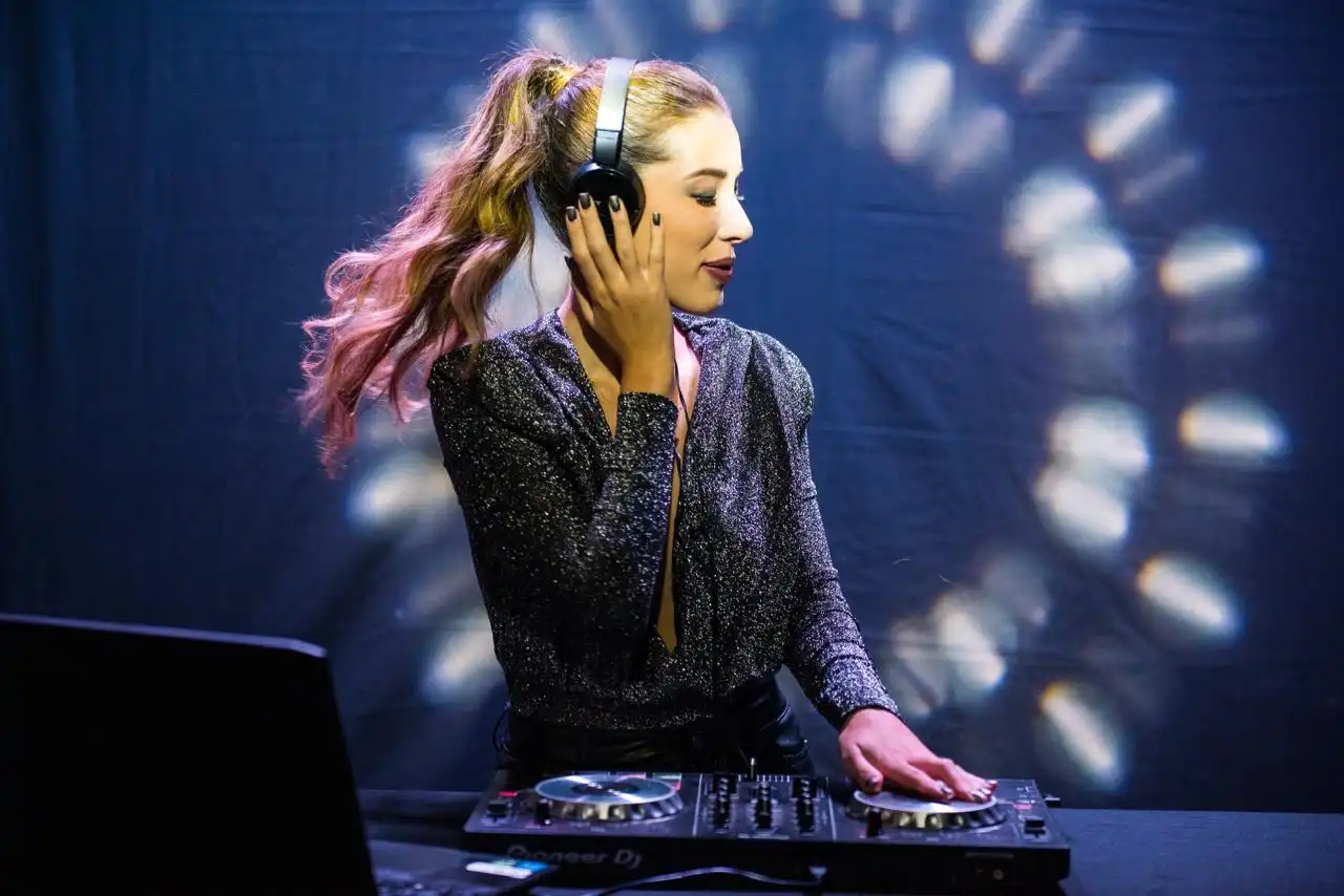 Imagem de Novo single de Luiza Felício aposta na liberdade