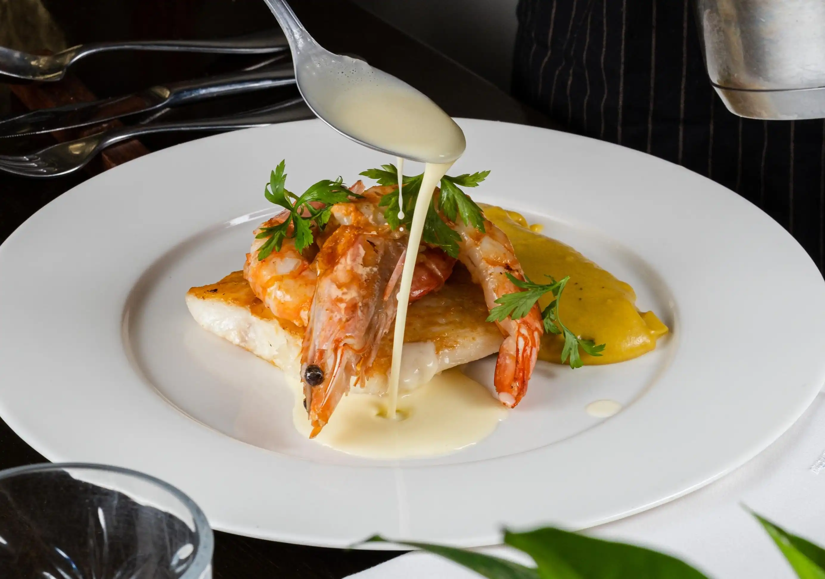 Imagem de Restaurante do Fera Palace Hotel apresenta seu Dueto do Mar na Grelha para o Dia das Mães