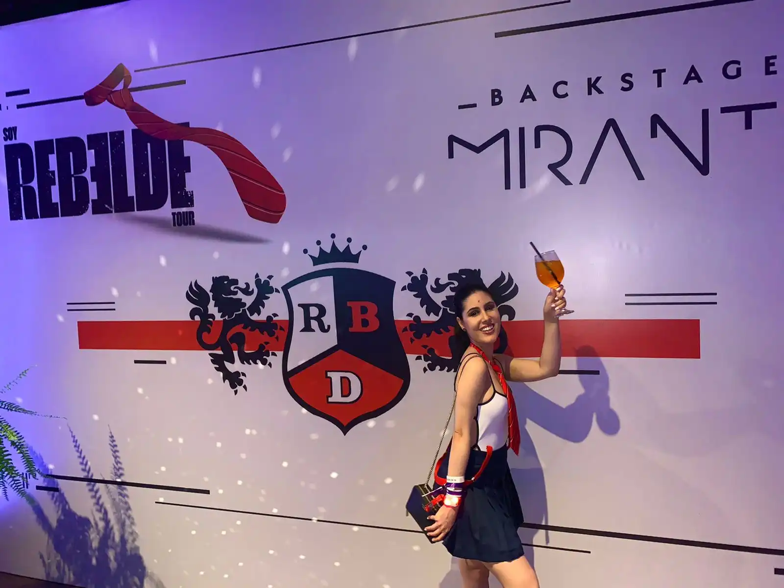 Imagem de Manu Cabanas prestigia turnê “Soy Rebelde Tour” do RBD em São Paulo