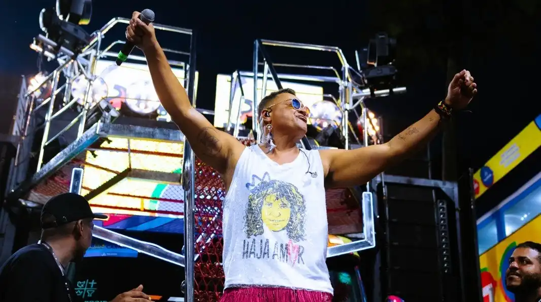 Imagem de Xanddy Harmonia leva energia do pagode baiano para a temporada de Praia em Minas Gerais