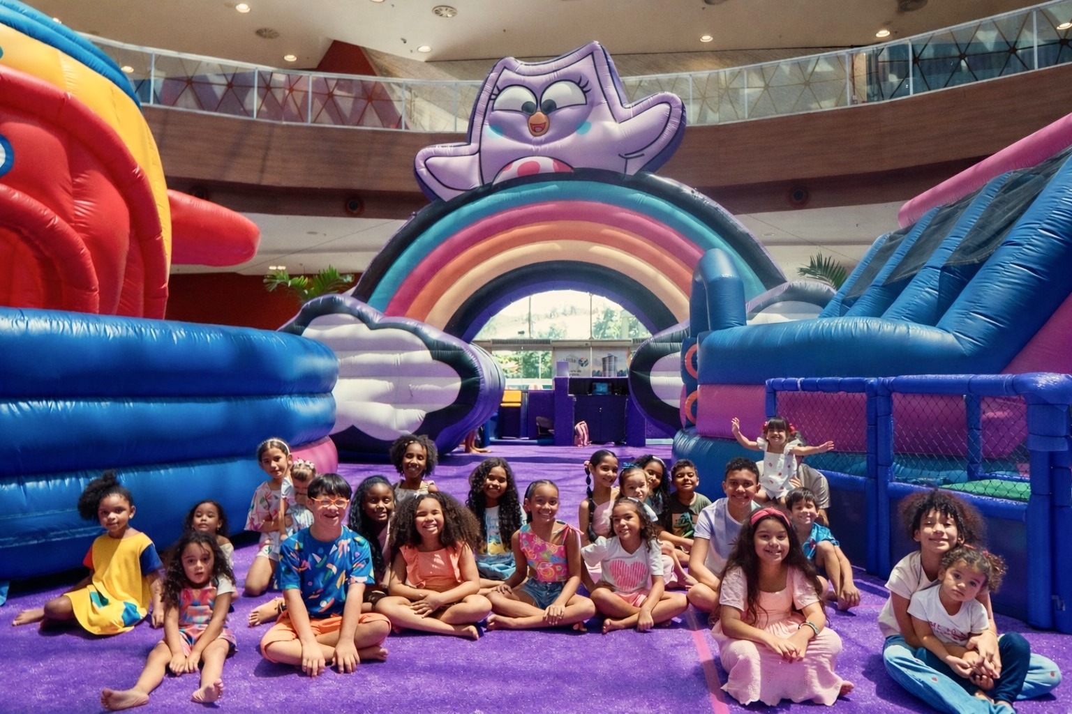 Imagem de Bubu e as Corujinhas pousaram no Shopping Paralela