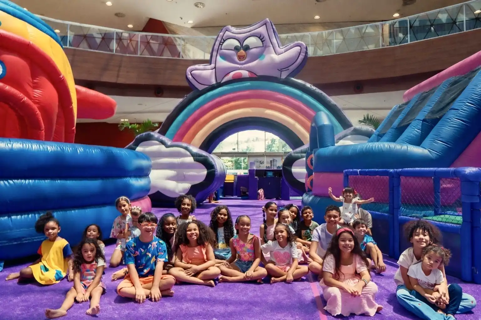 Imagem de Bubu e as Corujinhas pousaram no Shopping Paralela