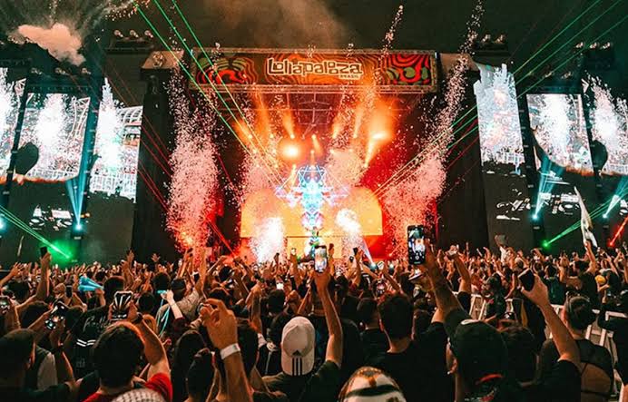 Imagem de Lollapalooza Brasil inicia pré-venda do Lolla Pass para edição de 15 anos