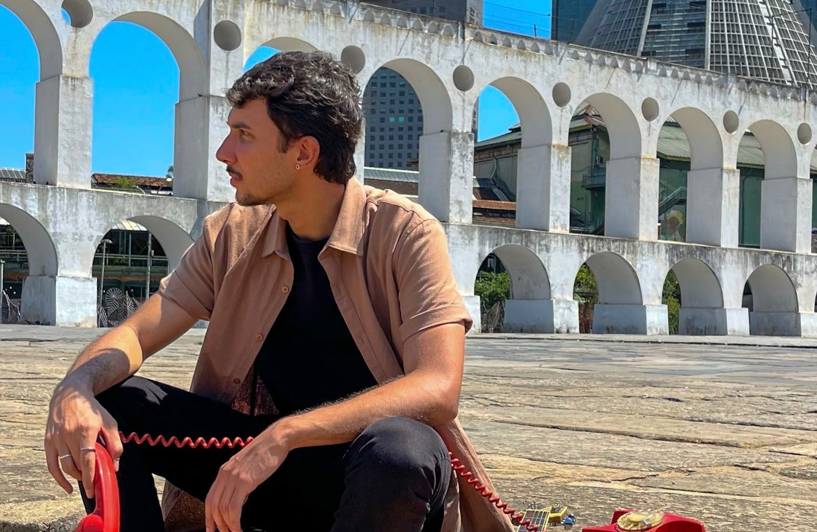 Imagem de Relvas lança “Lapa” e transforma vivências em um lembrete pra curtir a vida ao máximo