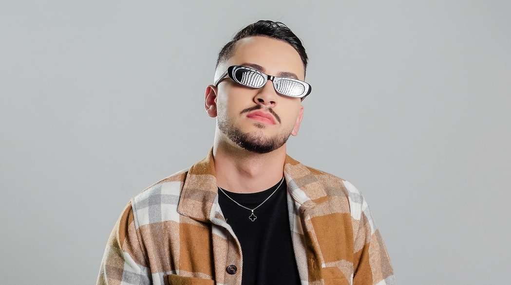 Imagem de Pedro Vinícius leva sucessos para show neste sábado em Rio Sono (TO)