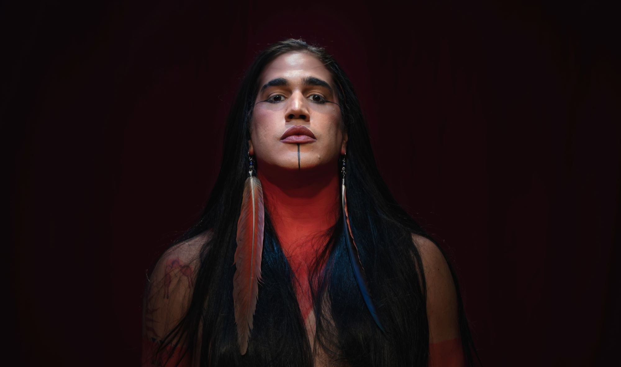 Imagem de Melanina Acentuada Festival abre a 8ª edição com show da banda Cabokaji e espetáculo "Tybyra" em Salvador
