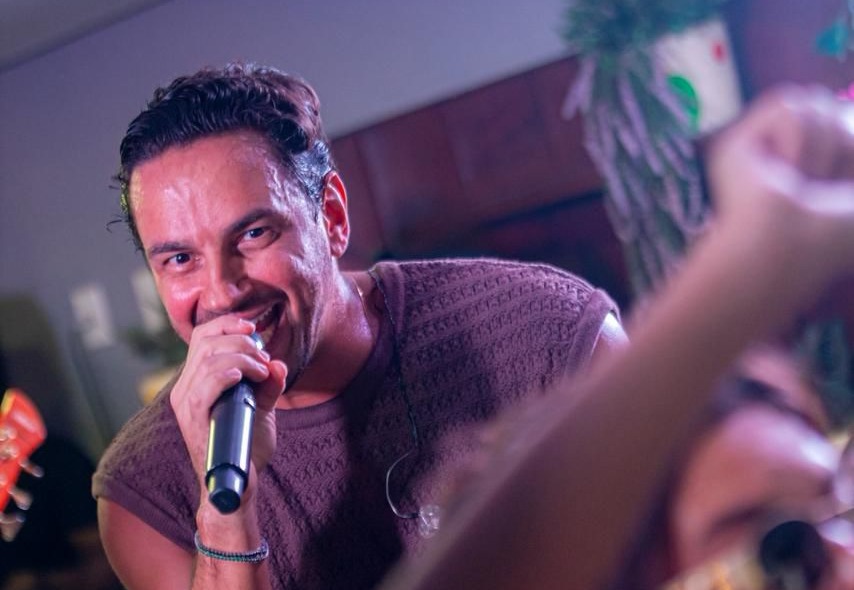 Imagem de Banda Guig anima aniversário de Lore Improta em Salvador
