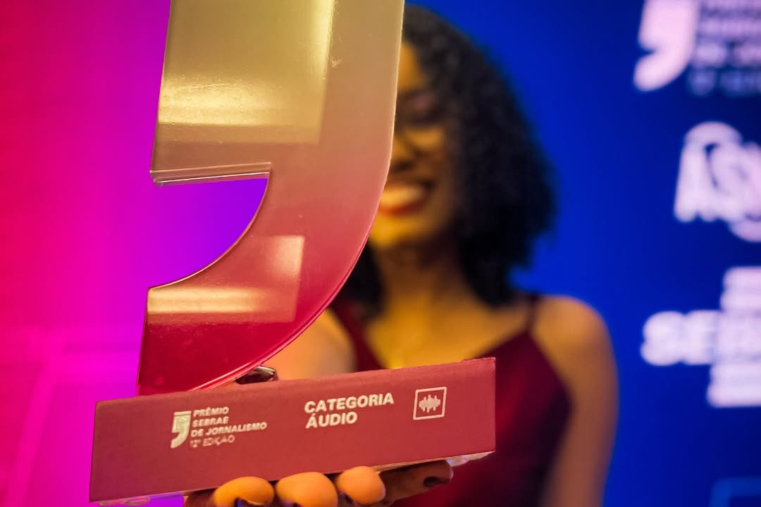 Imagem de Jornalista Luanne Ribeiro conquista "Prêmio Sebrae de Jornalismo" por reportagem exibida na Rádio Antena 1 Salvador