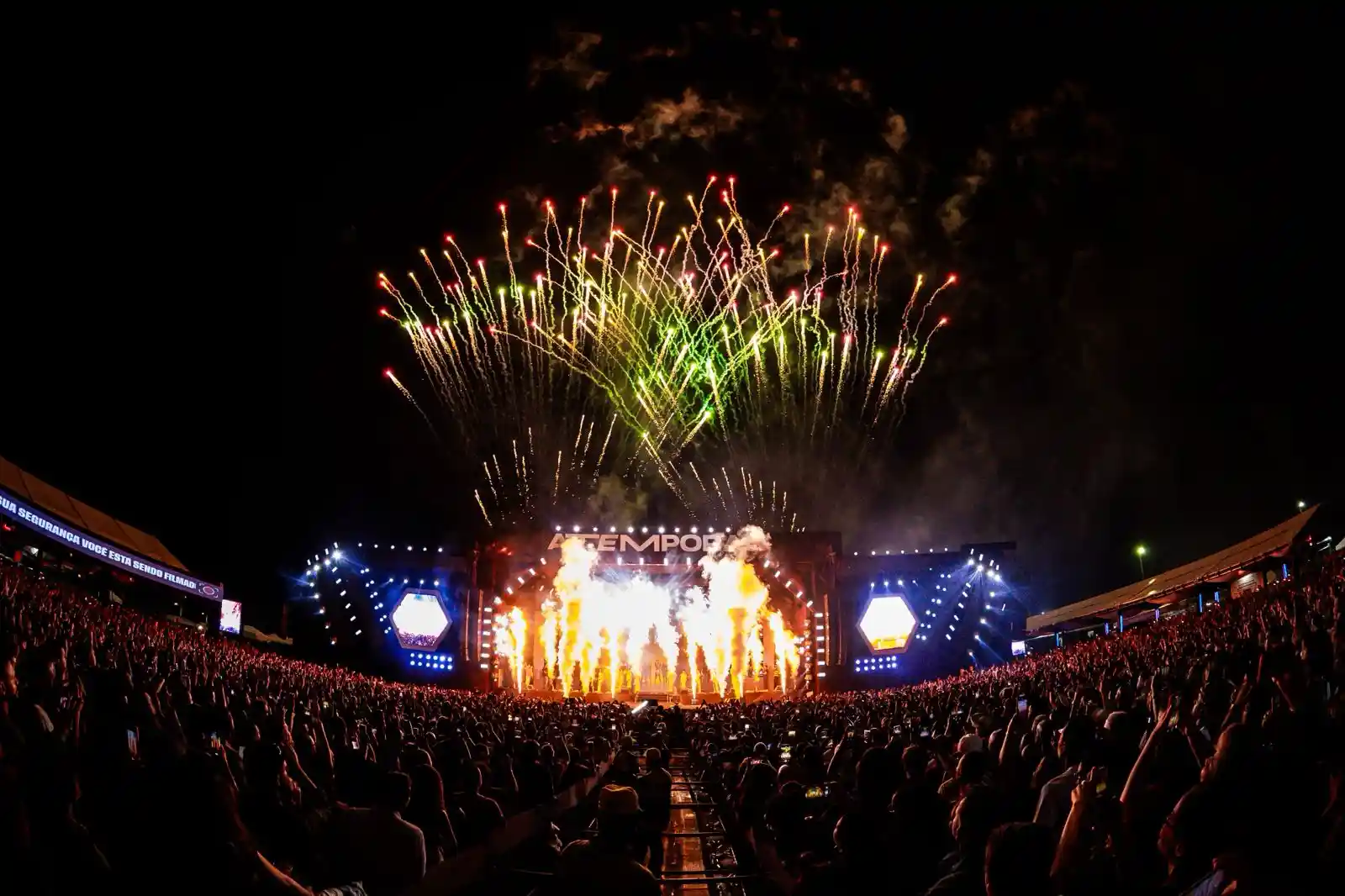 Imagem de Festival Atemporal reuniu multidão em noite épica de puro forró e nostalgia