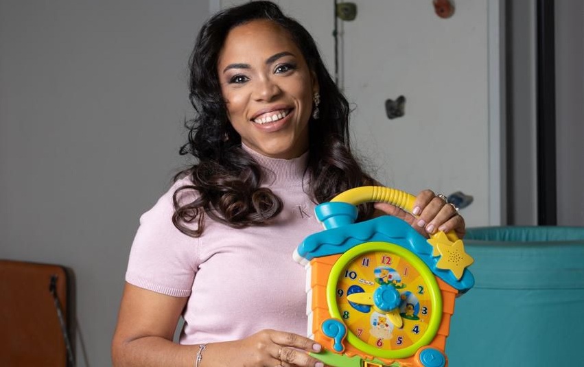 Imagem de Meire Queirós acaba de lançar livro que amplia o olhar sobre o autismo no Brasil