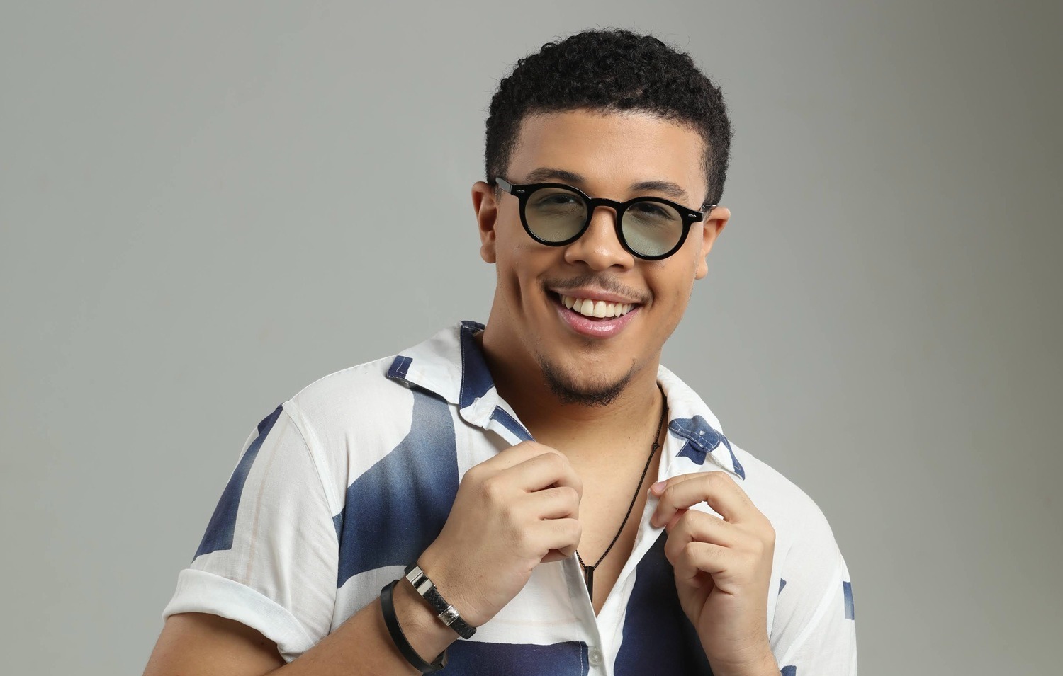 Imagem de Pedro Gabriel se apresenta em Jequié neste sábado (06)