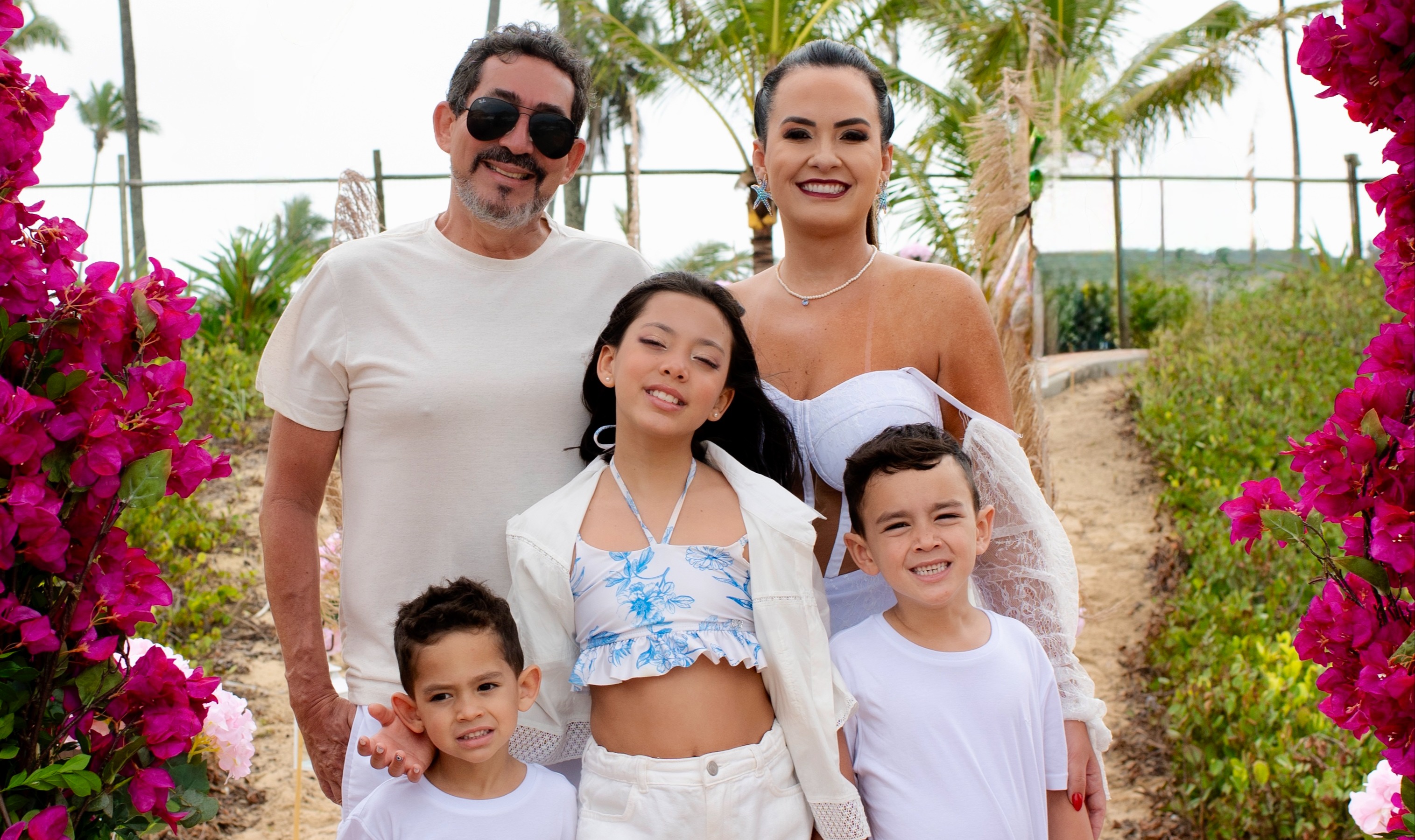 Imagem de Gabriela Pimenta celebra aniversário com duas festas intimistas em sua casa na Praia do Forte