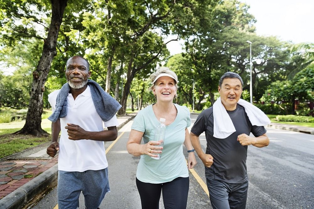 Imagem de Exercícios físicos na terceira idade promovem saúde, autonomia e ajudam a prevenir quedas