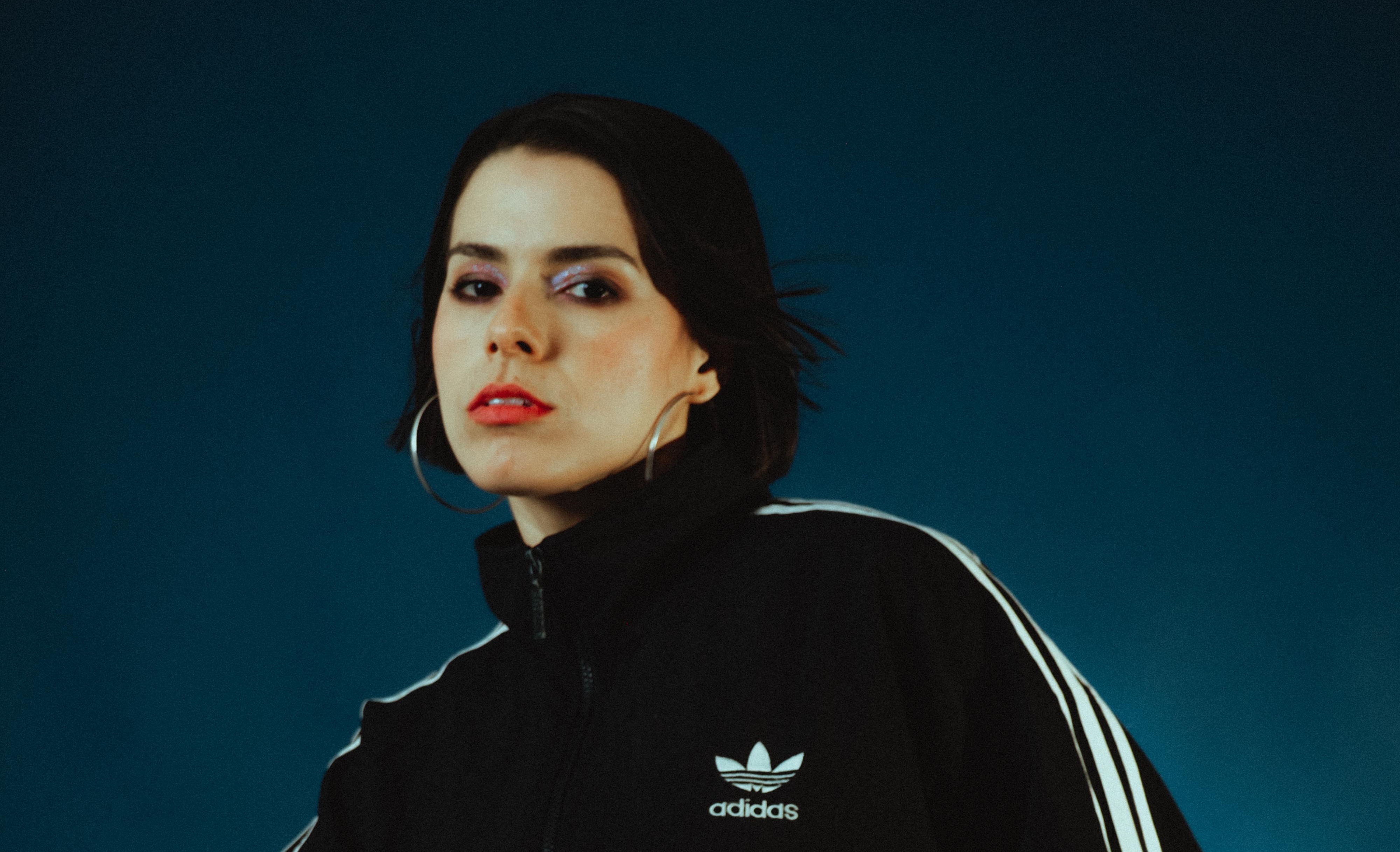 Imagem de LOUISE apresenta "Notívaga", EP de estreia sobre desejo, liberdade e reencontro