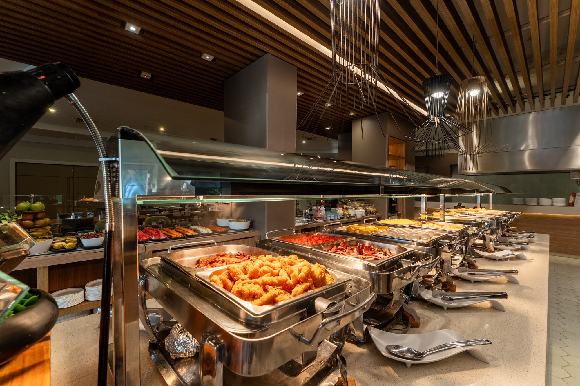 Imagem de Dia das Mães: Deville Prime Salvador reúne gastronomia e música ao vivo em almoço especial