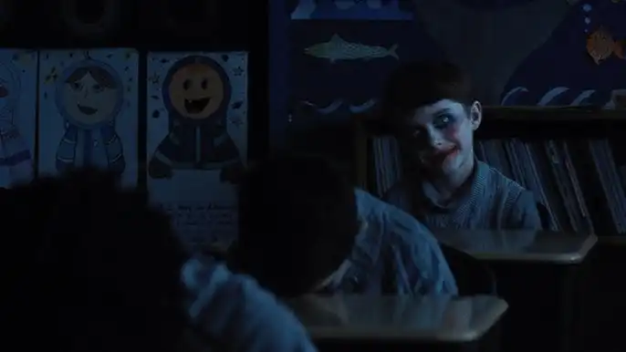 Imagem de Enigmático, novo pôster de "A Hora do Mal" apresenta elementos misteriosos sobre o filme