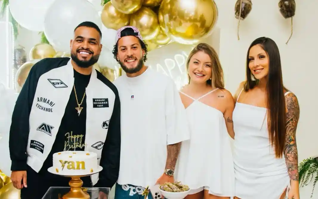 Imagem de Cantor Yan, sucesso do pagode, reúne famosos em festa de aniversário no Rio de Janeiro