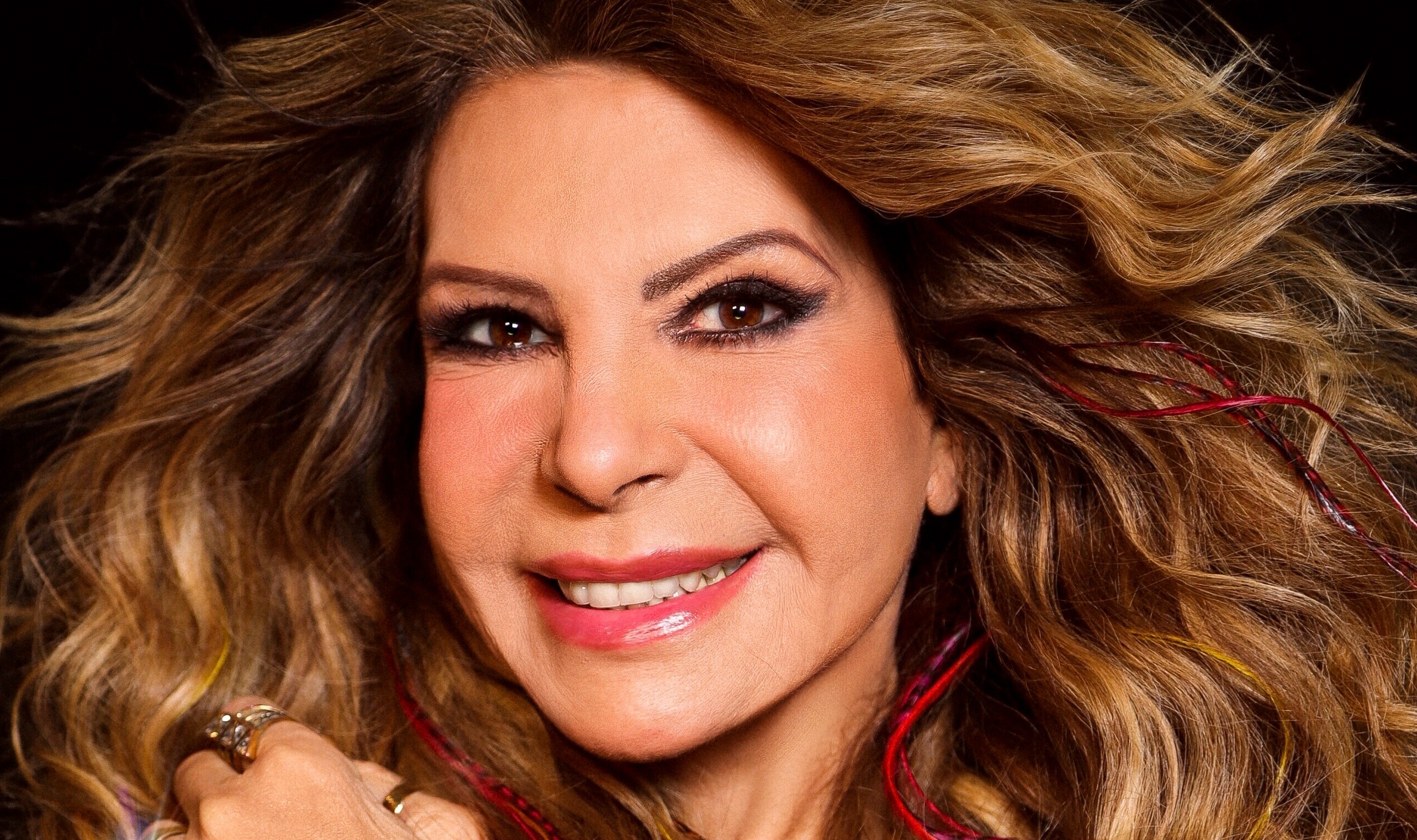 Imagem de Elba Ramalho e Sambaiana se apresentam na inauguração de fábrica em Conceição do Jacuípe