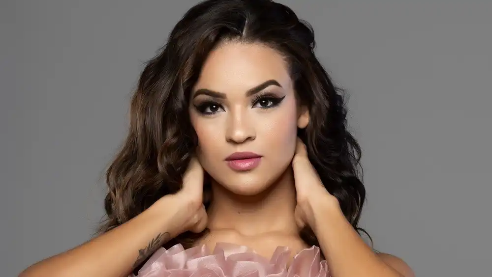 Imagem de Cantora Alice Moraes celebra música nordestina em agenda especial em Salvador