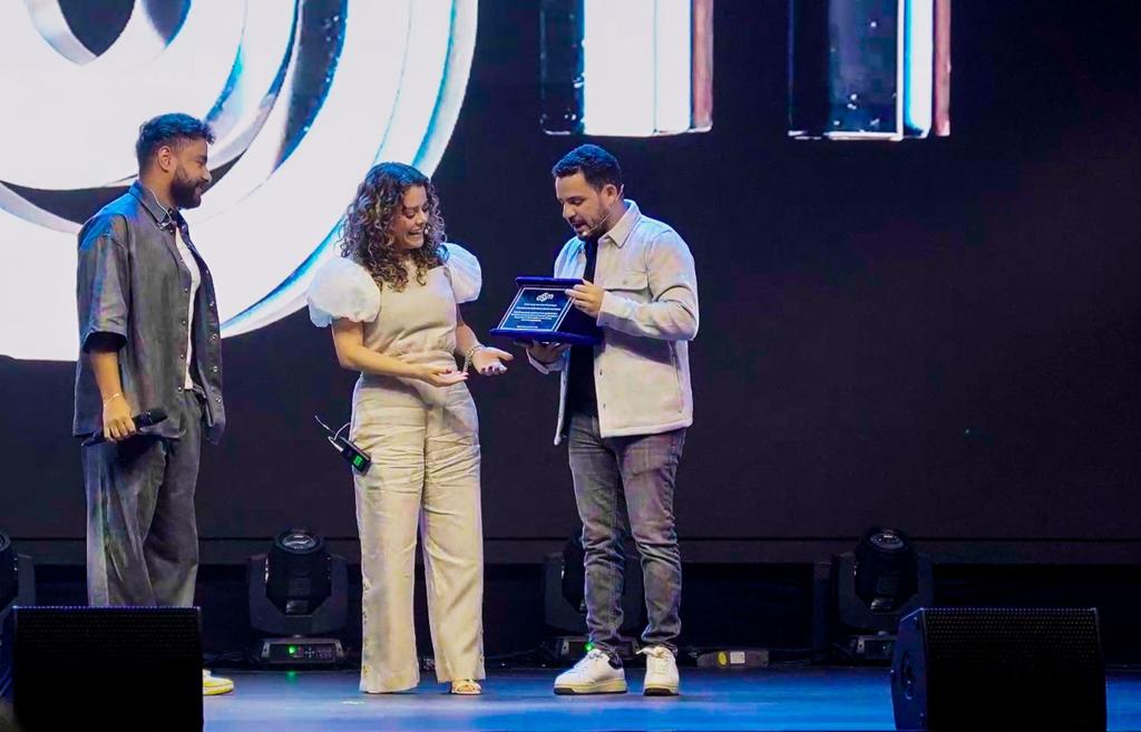 Imagem de Gabriel Henrique encanta com medley do Diante do Trono no primeiro reality gospel Dom Reality