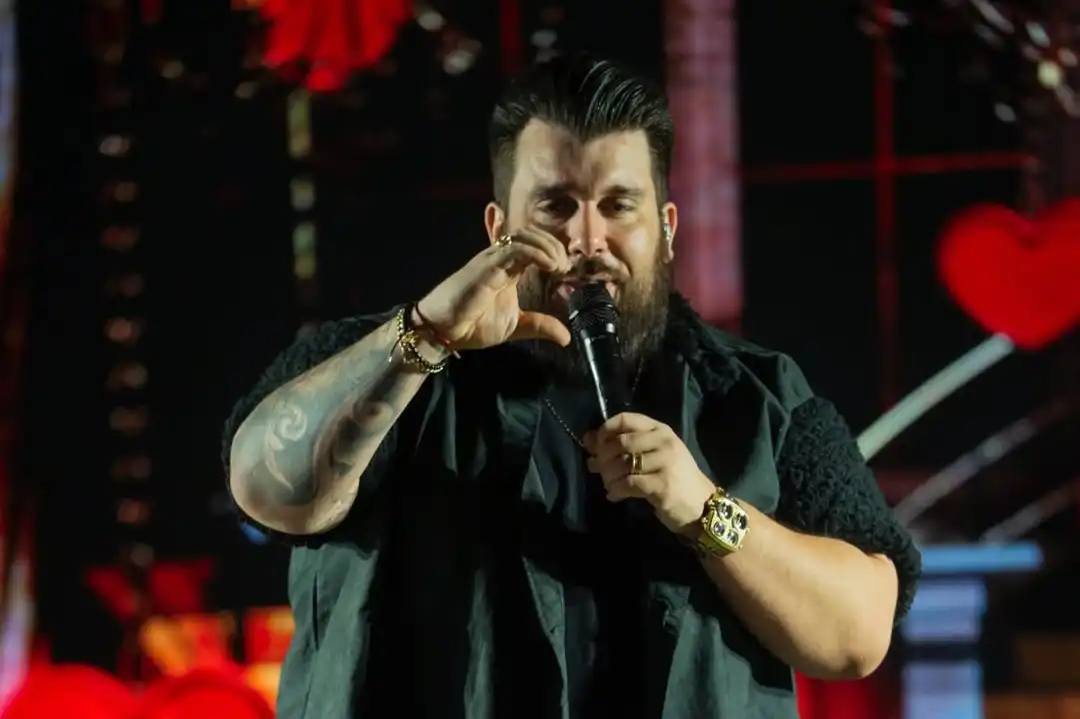 Imagem de Panda se consolida como gigante no sertanejo, emplaca nove músicas nos charts e vive o melhor momento da carreira