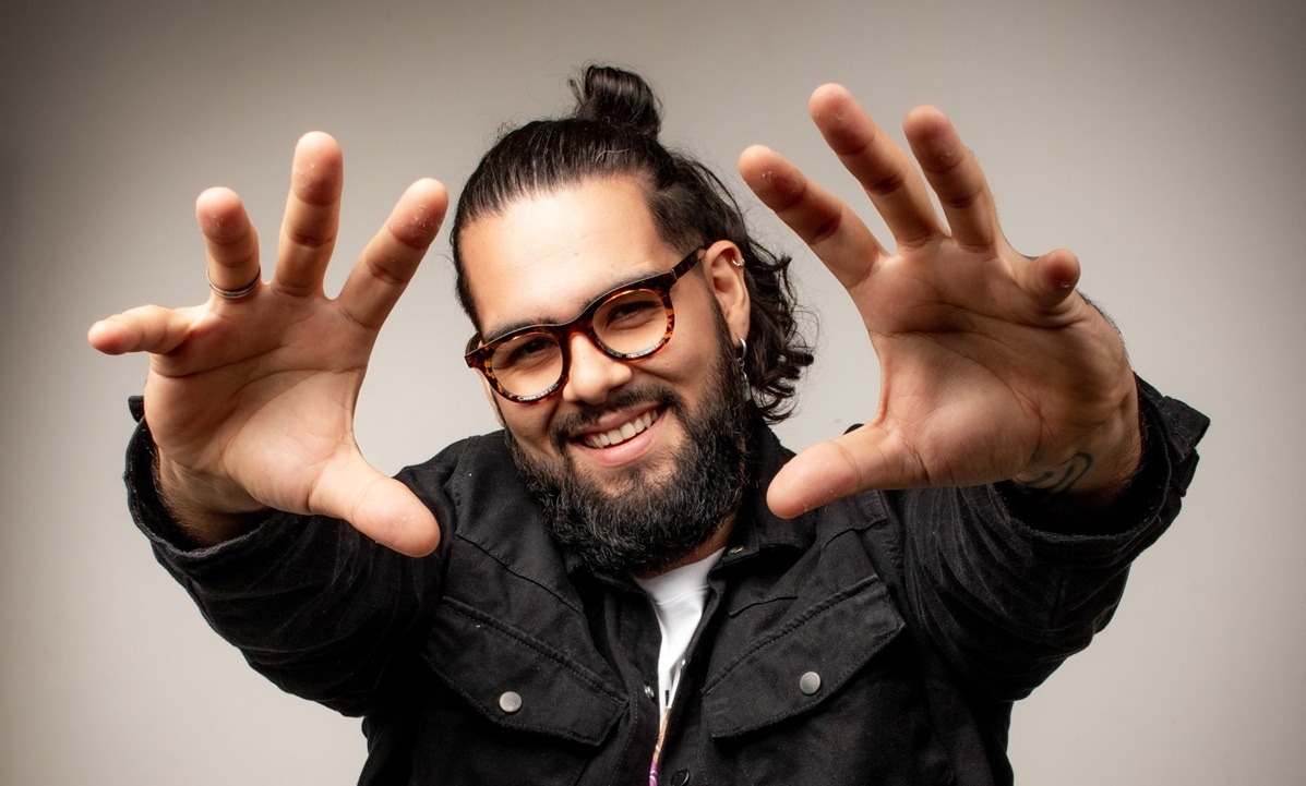 Imagem de Biel Brito, da banda DiDengo, reúne parcerias com grandes nomes e destaca trajetória na música baiana