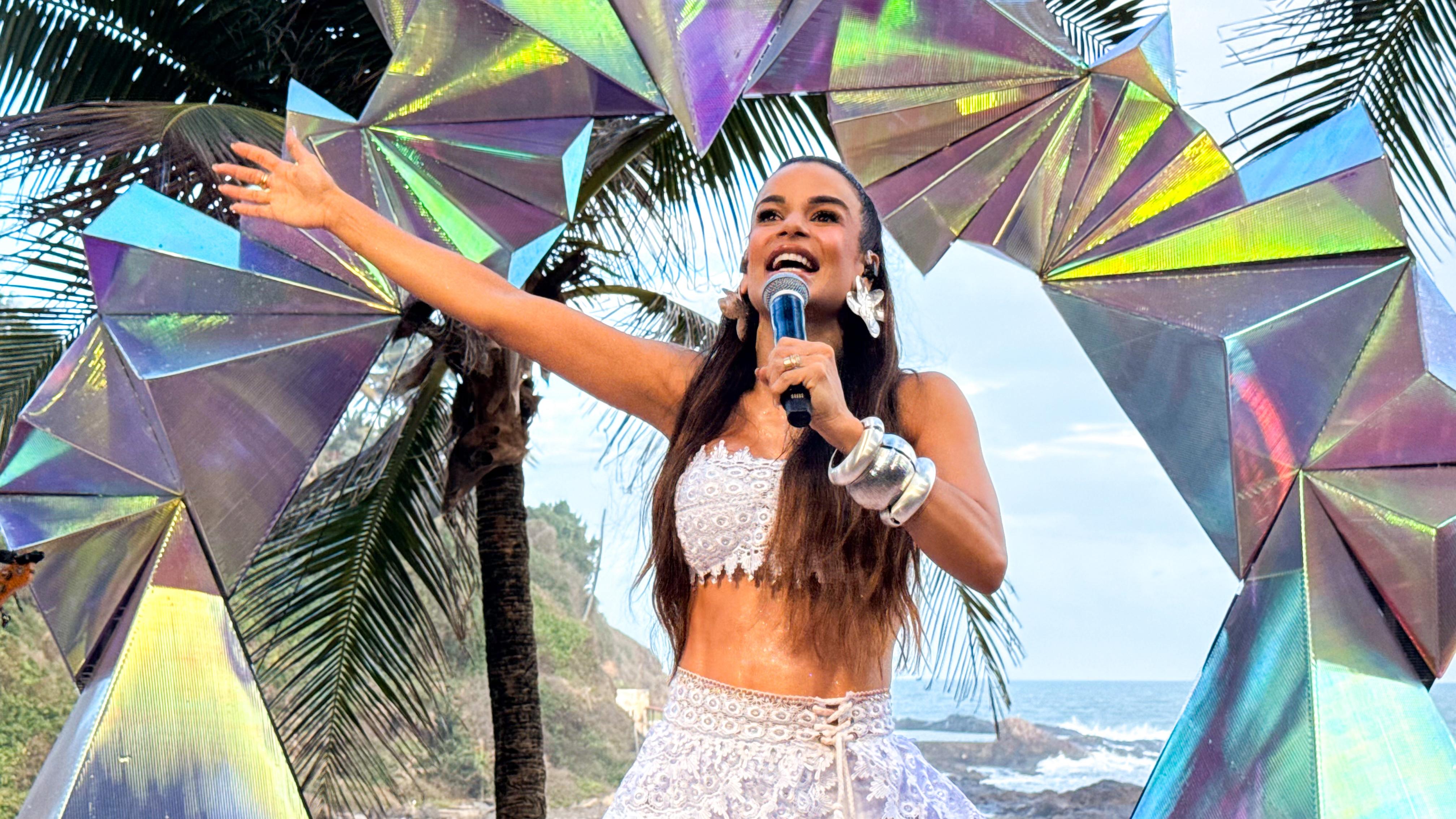 Imagem de Com cenário paradisíaco, Babado Novo grava audiovisual ‘Efeito Verão’ em Salvador