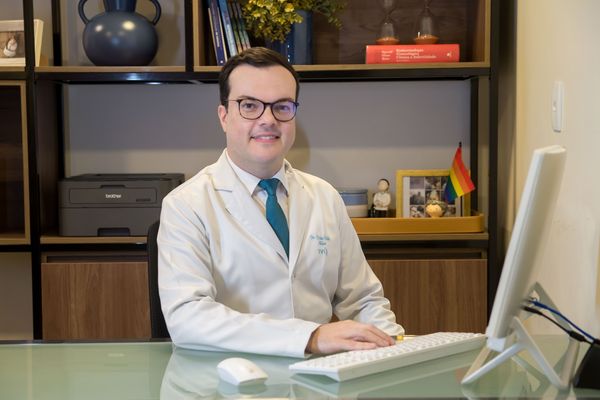 Dr. F&aacute;bio Vilela