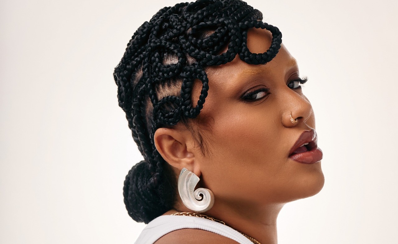 Imagem de Iuna Falcão estreia turnê ‘UMAMI’ em Salvador e marca nova fase na carreira