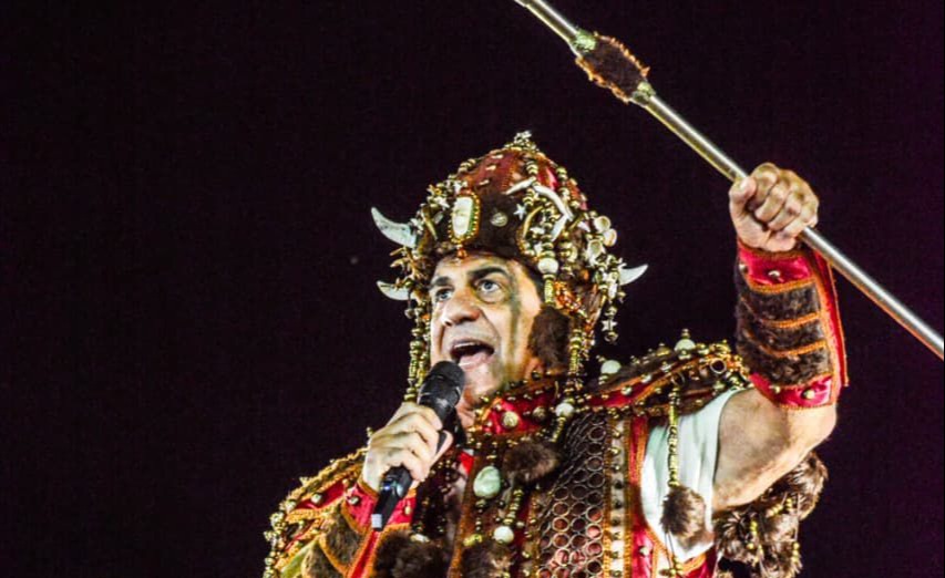 Imagem de Durval Lelys transforma o Bloco Me Abraça em uma “Alegre Aldeia Viking” no Carnaval 2026